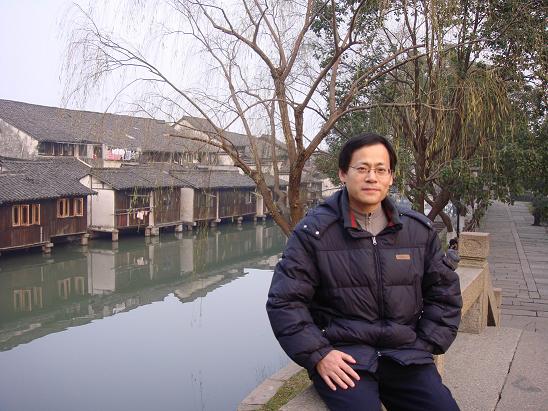 吴义春 副教授